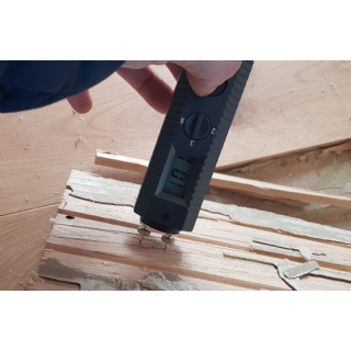 Měření vlhkosti ve dřevě